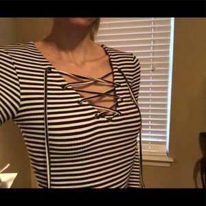 Forever 21 lace up bodycon dress longsleeve